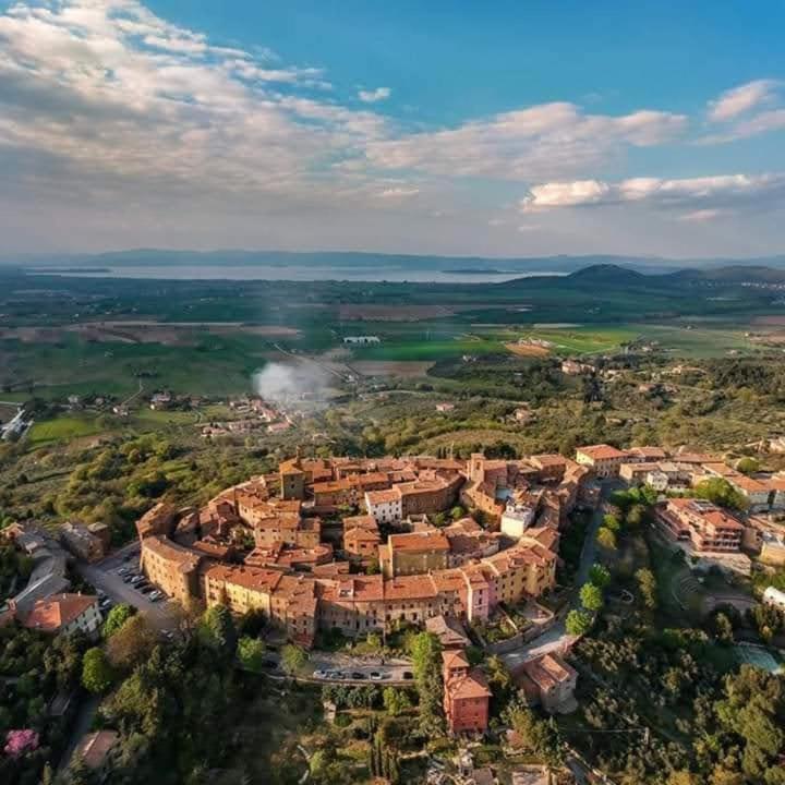 Leonaerdo Guests House Apartment Panicale Exterior photo