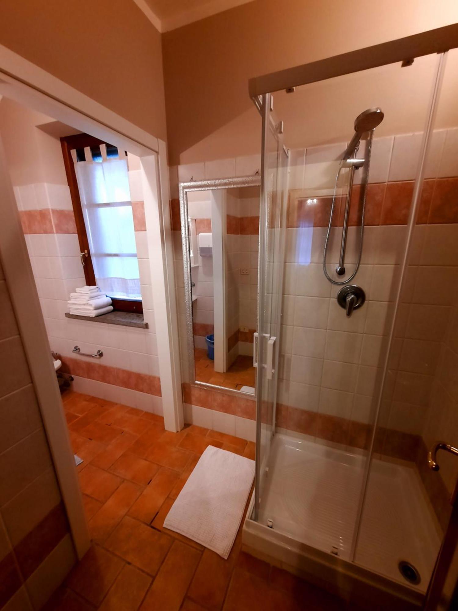 Leonaerdo Guests House Apartment Panicale Room photo